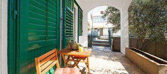 Holiday Home Roko&Iva - three bedroom house with a sea view