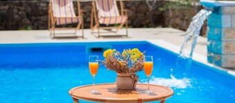 Villa Pletikosa - rural villa with outdoor pool