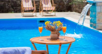 Villa Pletikosa - rural villa with outdoor pool