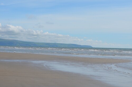 Traditional Welsh cottage in the village of Dyffryn Ardudwy