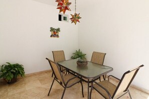 Family House | Terrace/patio - MARLIN ByTrvl2hm & Mazatlan Regency (Mazatlán)