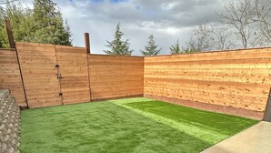 Unclassified image, 2 of 15, button - New build (2020) 2 BED 2 BATH near Martinez downtown (Martinez)