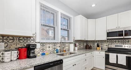 Music House · Music House on Main Street at The Wine Garden