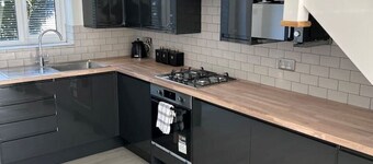 Entire home hosted by Lee