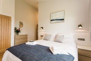 2 soverom, strykejern/-brett, wi-fi og sengetøy