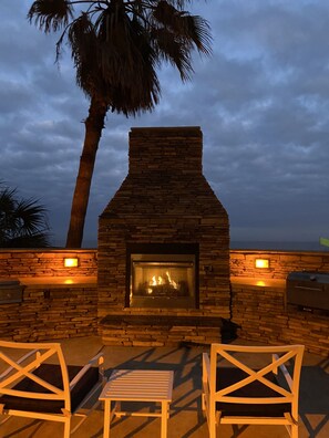 Property grounds -   GULF FRONT 2 bed 2 bath 1700 sq ft with amazing amenities! 2 master king suite (Orange Beach)