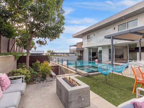 Solana Paradise - Coastal Luxury, Pool, Spa, AC, & Ocean Views!
