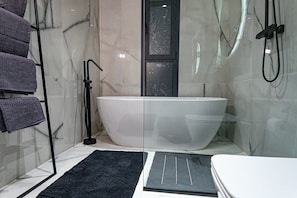 Shower, hair dryer, towels - Villa Jasmin Marrakech (Marrakech)