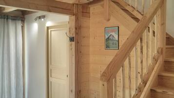 4 camere, culla da viaggio, Wi-Fi gratuito, lenzuola