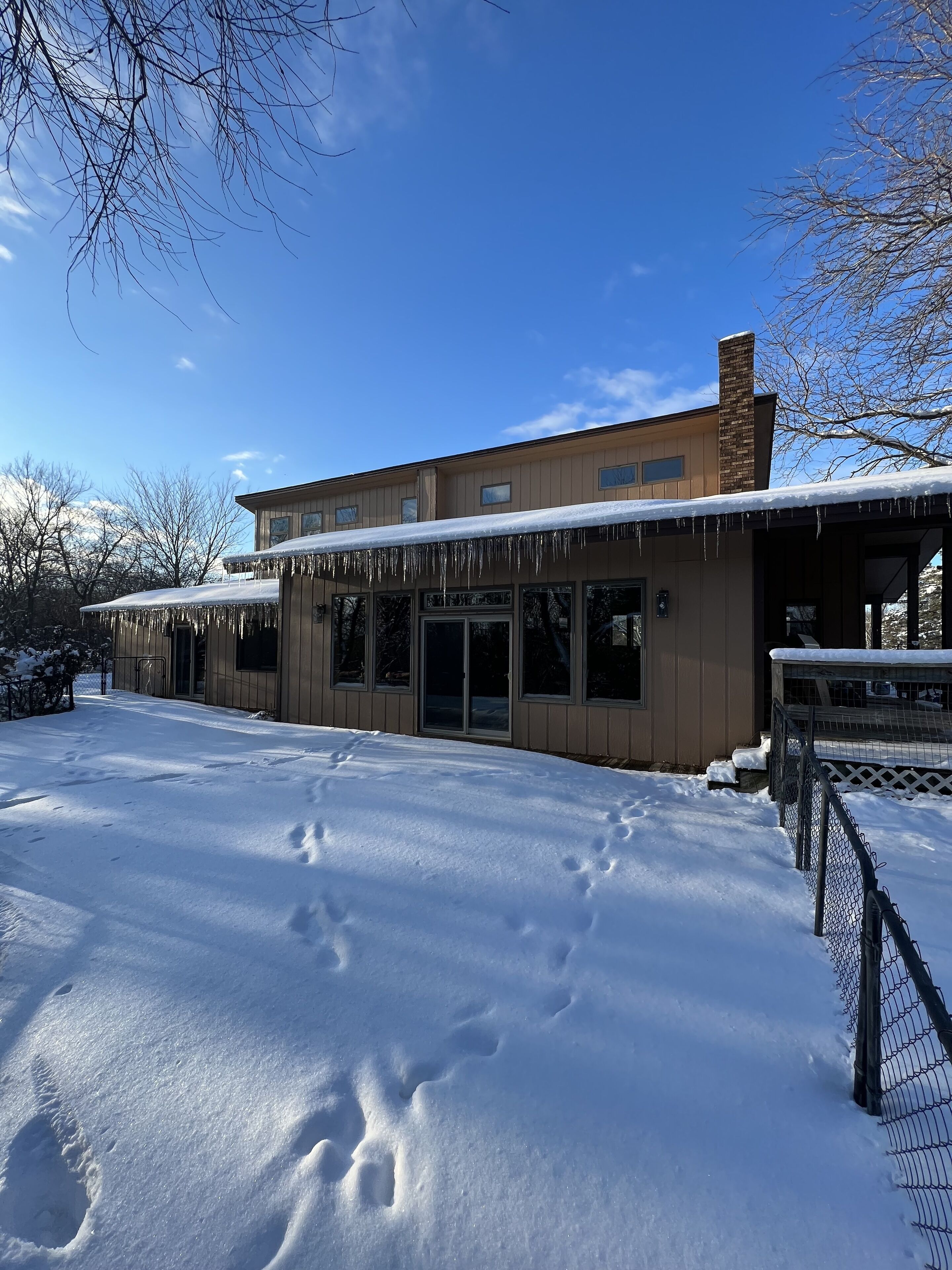 The Eagle's Nest - Cabin Home