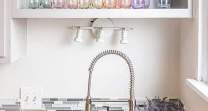 Stylish 3br Cozy Home 10min Drive from ND!