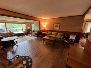 تلفزيون ذكي، كُتُب