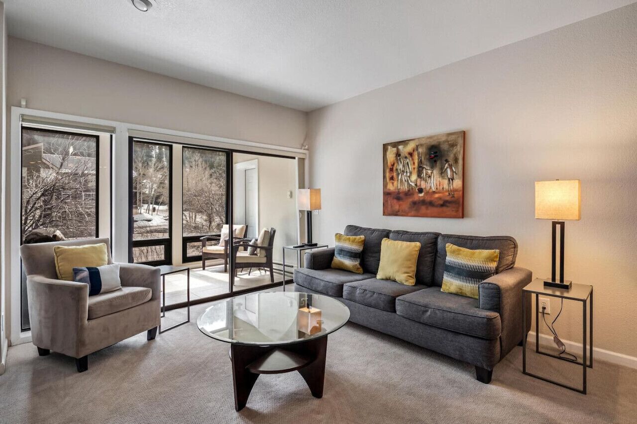 Televisión, chimenea