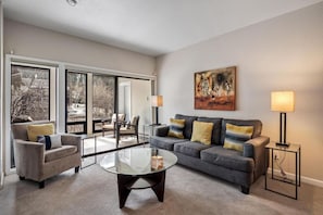 TV, fireplace - Winter Getaway in the Rockies (Avon)
