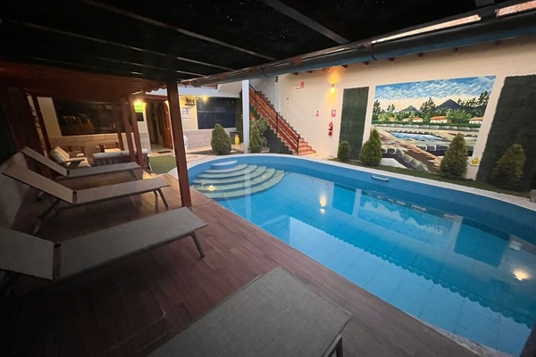 10 piscines extérieures