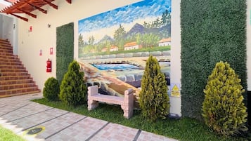 Mặt tiền nơi lưu trú