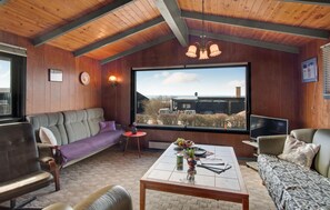 TV, fireplace - 1 bedroom awesome home in Kalundborg (Kalundborg)