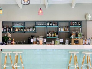 Bar (in der Unterkunft)