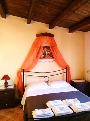 Room - Agriturismo L'uliveto (Reitano)