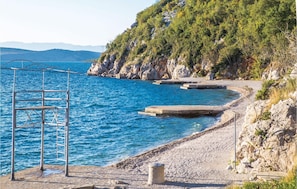 Nära stranden och fiske