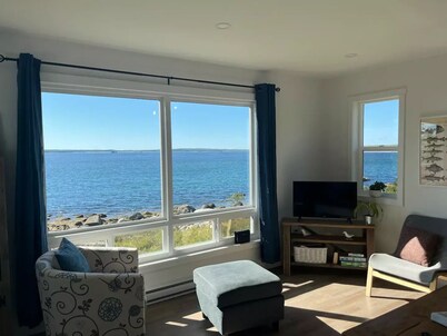 Spectacular Oceanfront 2 Bdrm Unit in Summerville