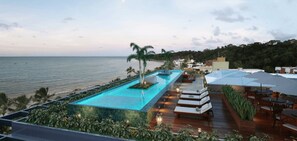 Outdoor pool - Miramar Unity - Cabo Branco (João Pessoa)