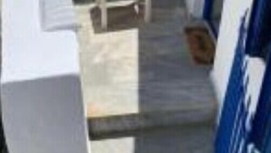 Unclassified image, 4 of 5, button