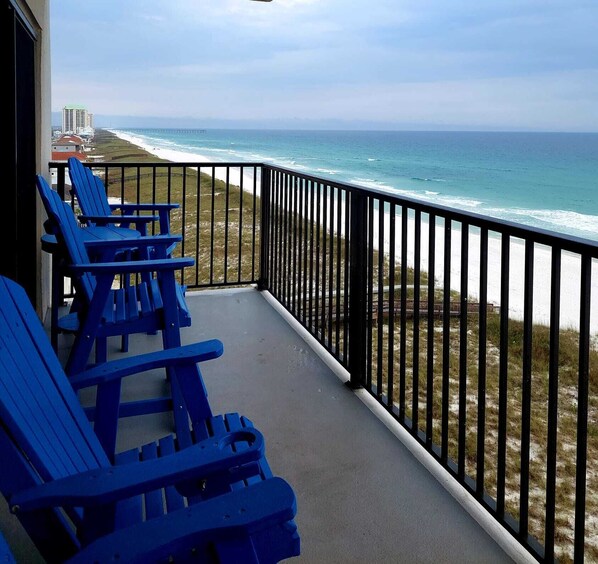 Property grounds - 7th floor Sundunes Condo in Navarre, Florida on the beach with beautiful views! (Navarre)