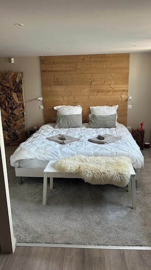 3 bedrooms, free WiFi, bed sheets