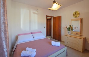 3 soverom, wi-fi (inkludert) og sengetøy