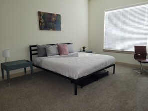 2 bedrooms, desk, free WiFi, bed sheets