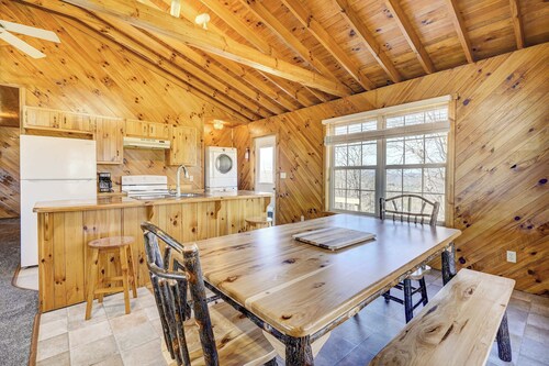 Racine Vacation Rental 25 Mi to Athens!