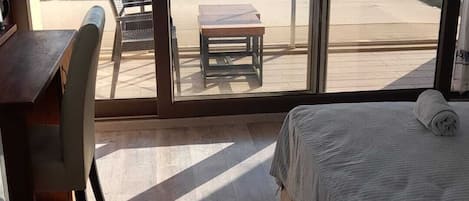 Habitación estándar con 2 camas individuales | Ropa de cama de alta calidad y caja de seguridad en la habitación