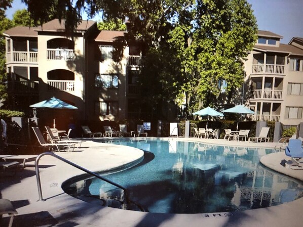 Pool - 2 Bedroom, 2 Bath Condo, Port O'Call, Shipyard Plantation, Hilton Head, SC (Hilton Head Island)