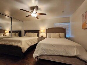 5 bedrooms, bed sheets
