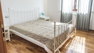 2 Schlafzimmer, Bettwäsche