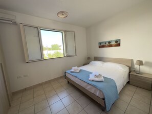 2 Schlafzimmer, Bügeleisen/Bügelbrett, Reisekinderbett, kostenloses WLAN