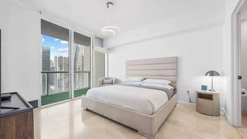 1 chambre, fer et planche Ă repasser, Wi-Fi, draps fournis
