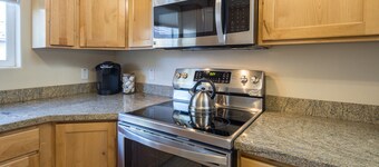 New Listing: Private Spa | Sunroom | Pool | Garage | Close to Parks | C347