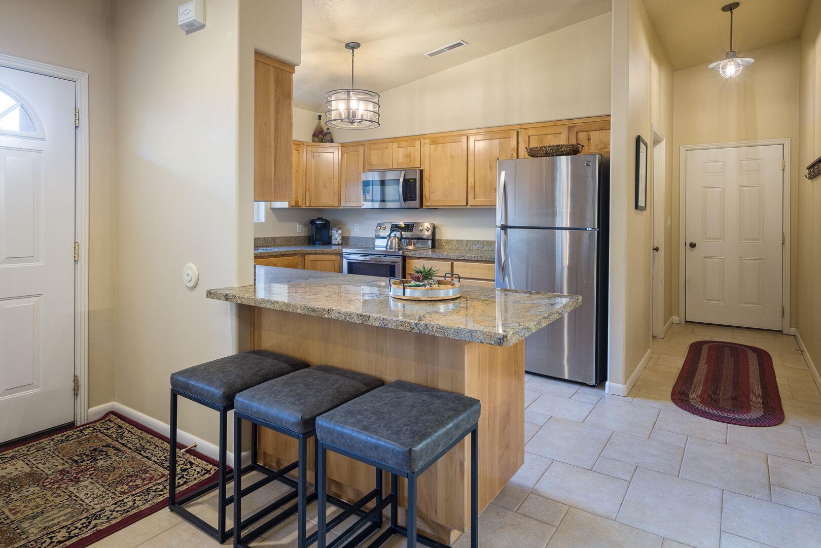 冰箱、微波炉、烤箱、炉灶