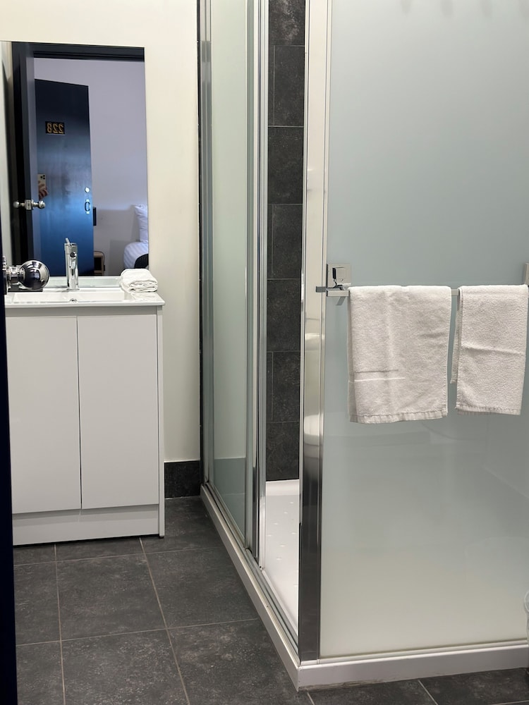 Romano's Hotel by null