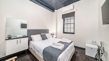 Premium bedding, Select Comfort beds, free WiFi, bed sheets