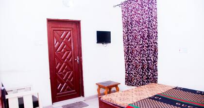 Zenmof Royal Guest House