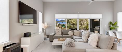 Télévision, jeux vidéo, chaßne hi-fi