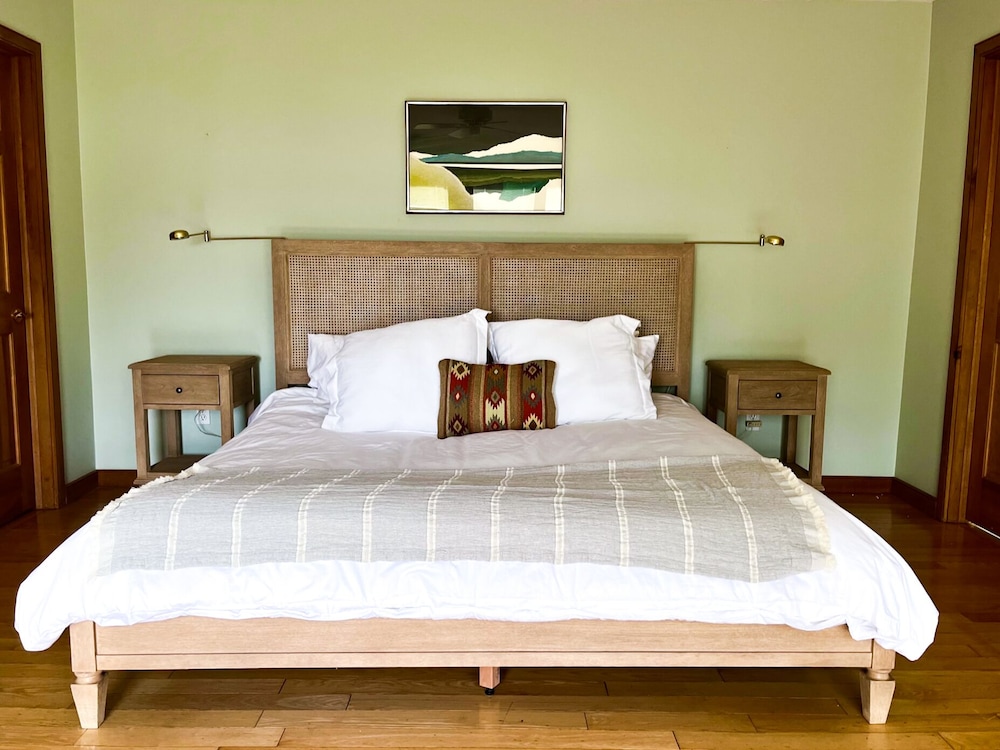 Lower Price Spacious Waterfront Property on Shelter Island Shelter