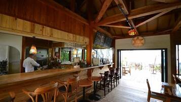 Bar (in der Unterkunft)