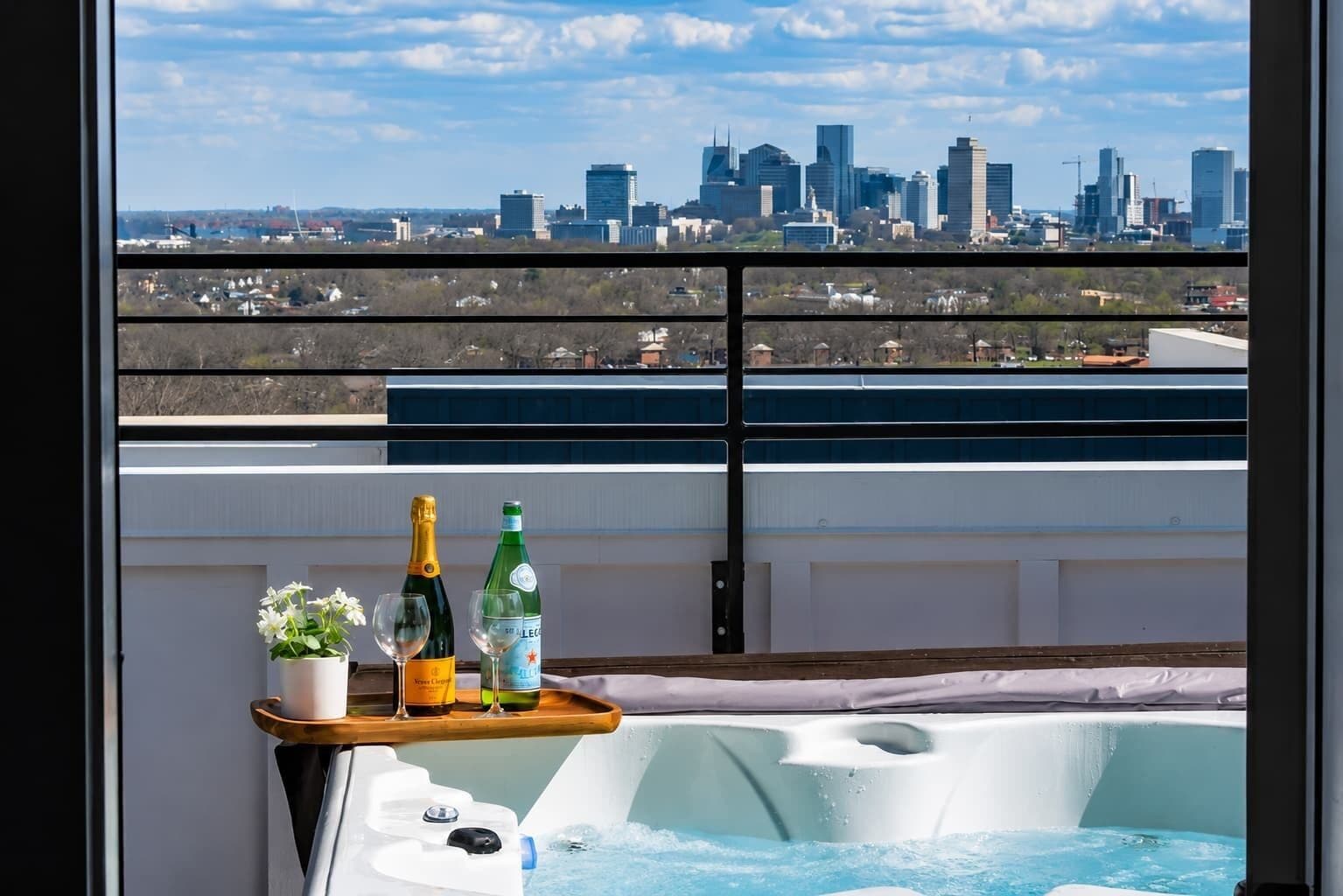 Outdoor spa tub