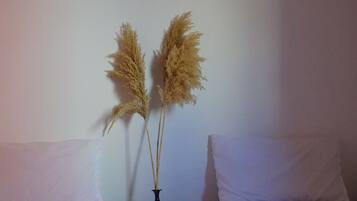 Kamar Triple Comfort | Wi-Fi gratis dan seprai linen