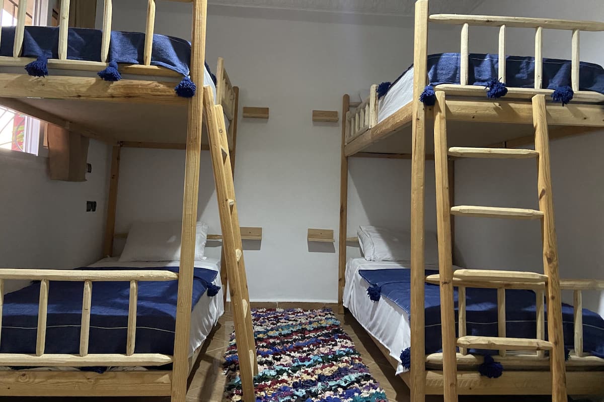 Eenvoudige slaapzaal | Gratis wifi, beddengoed