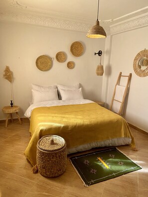Habitación doble de lujo | Wifi gratis y ropa de cama 